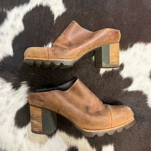 Sorel Leather Heals Boots, size 7.5